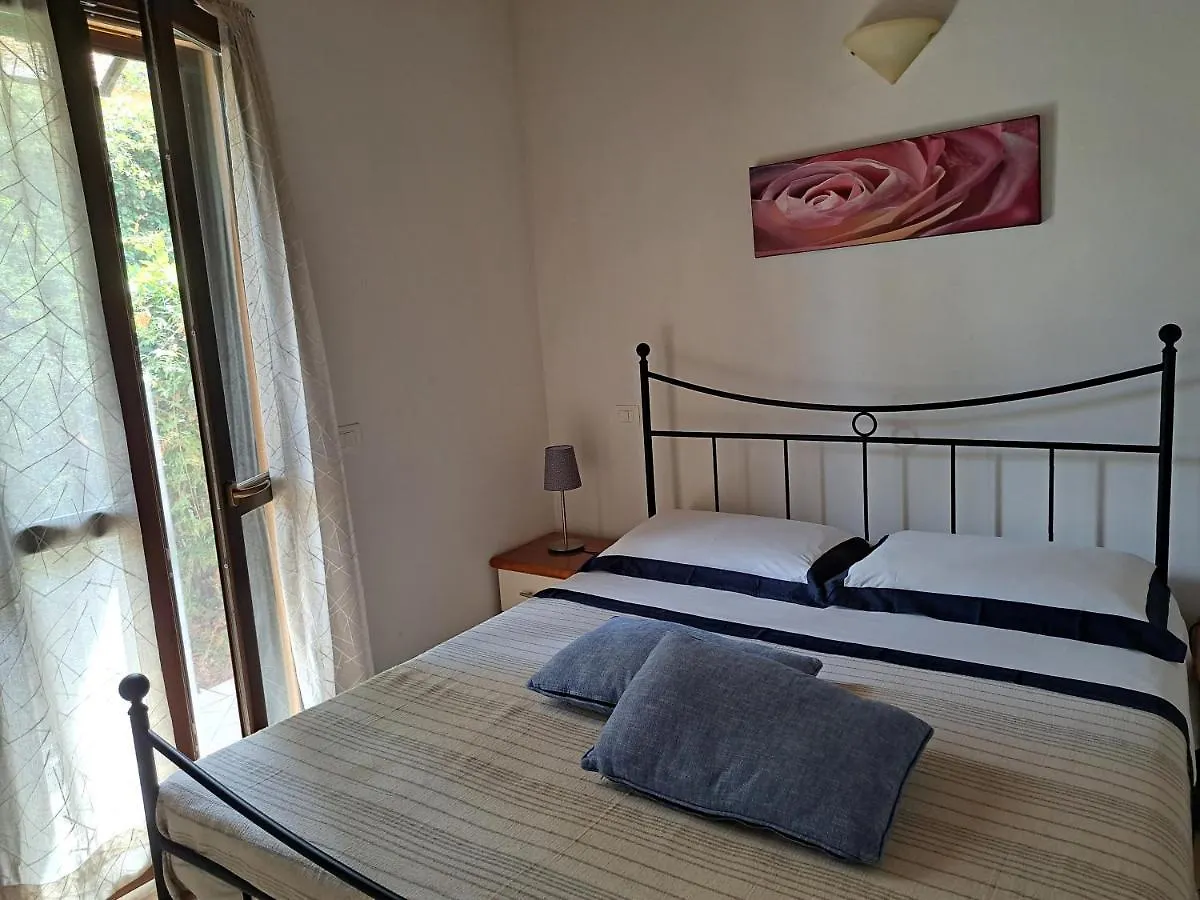 Villetta Pia Contignano 0*,  Италия